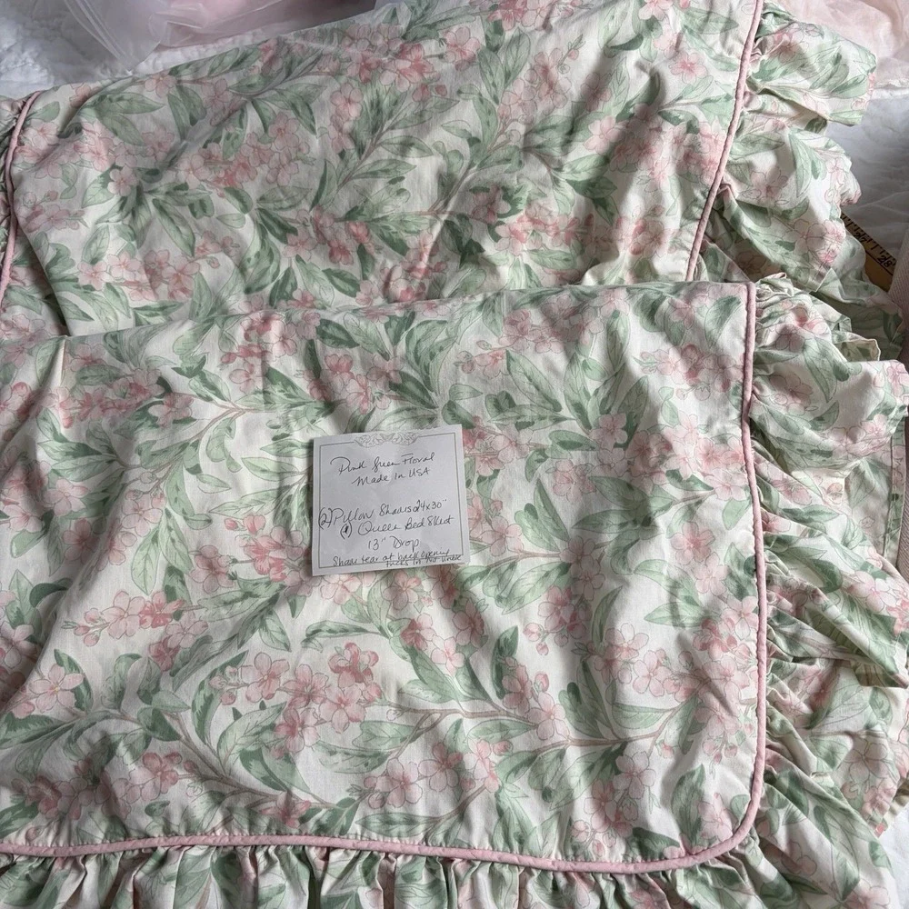 Vintage Floral Bedskirt Queen + 2 Ruffled Shams Pink Green Cottagecore USA